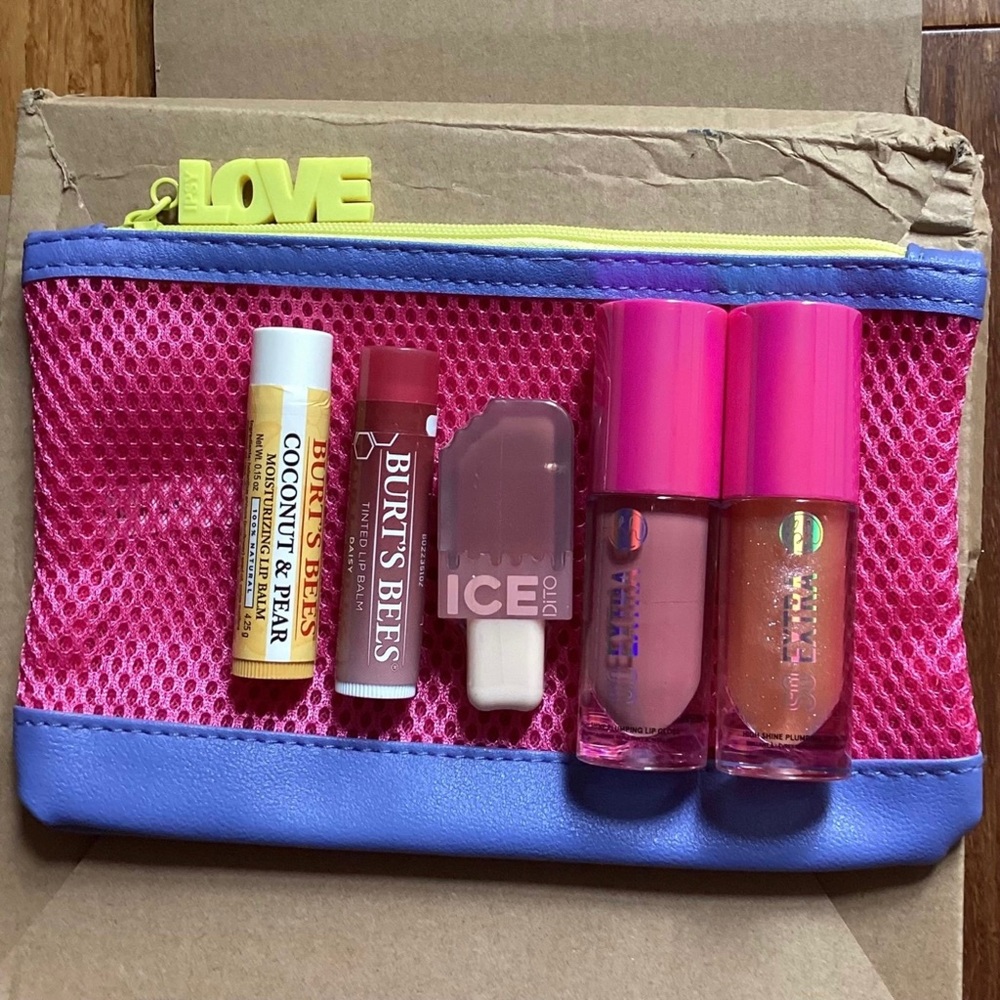 Bundle of 5 Lip Products in an Ipsy Bag - Gloss, Balm, Liquid Lipstick